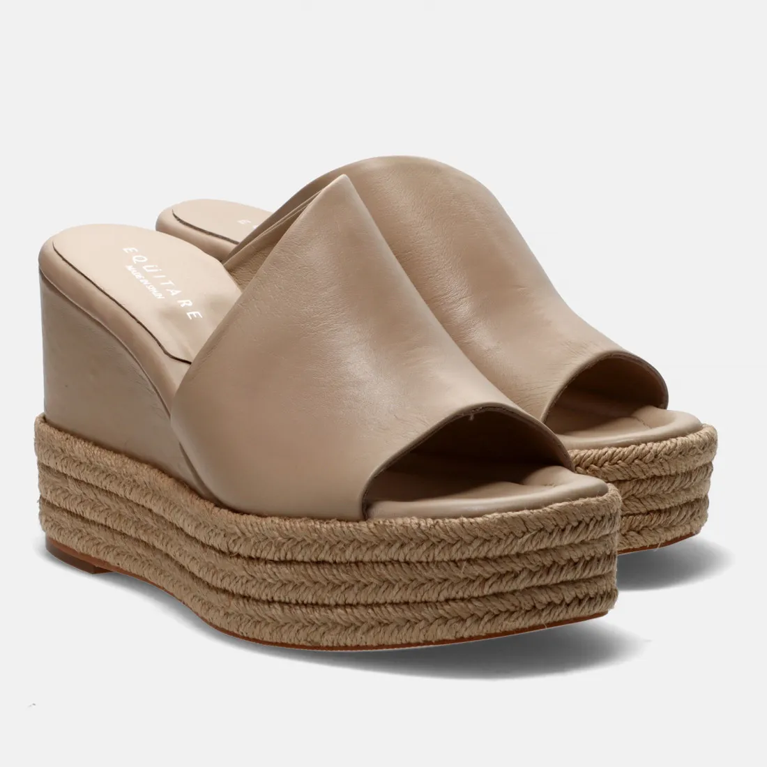 Ciabatta Equitare Maja in pelle beige con zeppa in corda