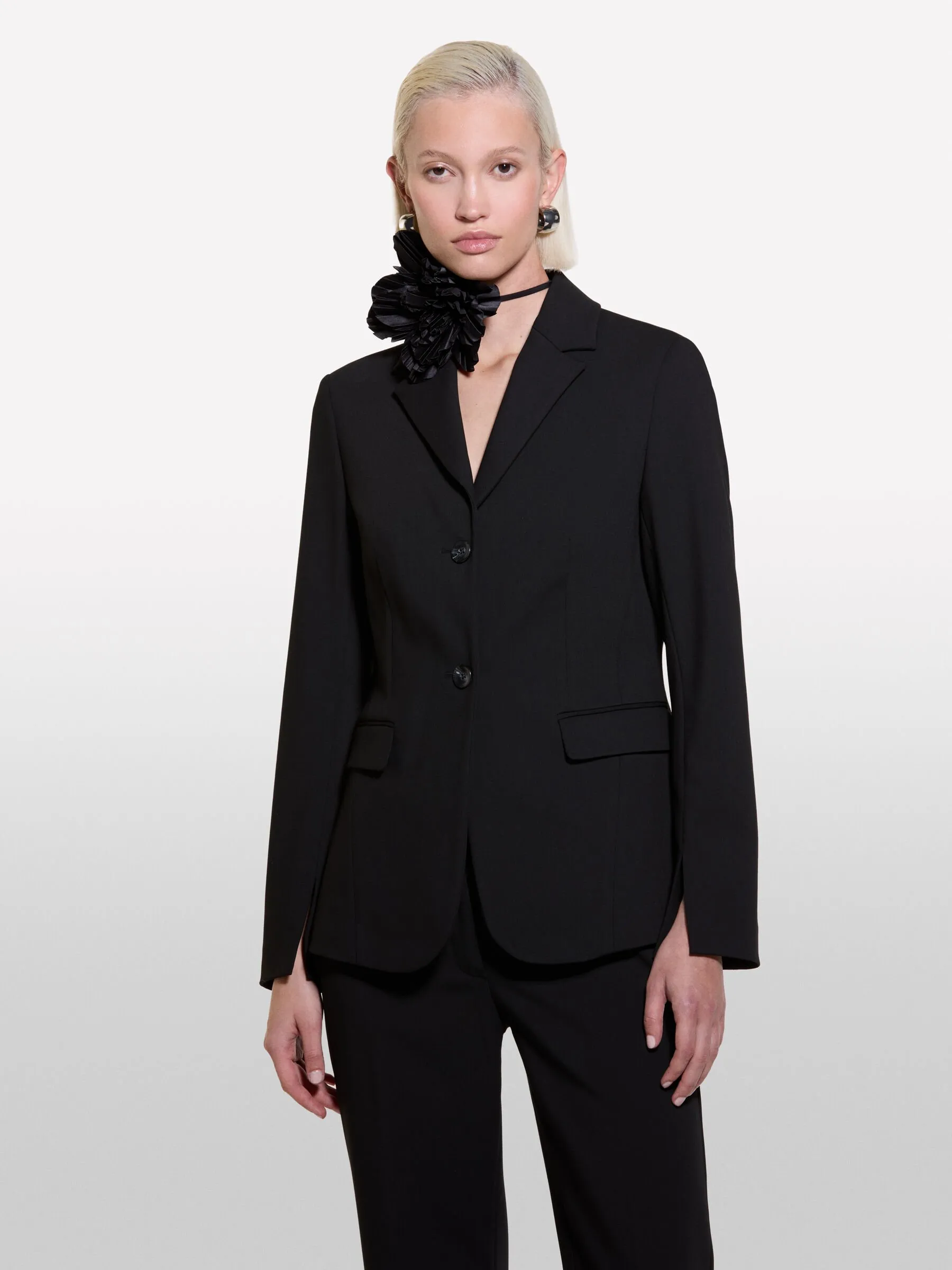 Nuovi arrivi      Blazer nero slim fit